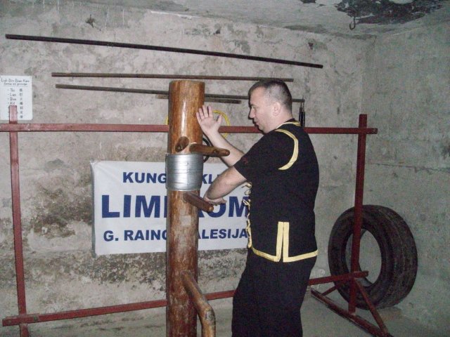 wing chun-ving tsun-wing tsun

           Sifu Milan Pavlovic-Valjevo-Serbia