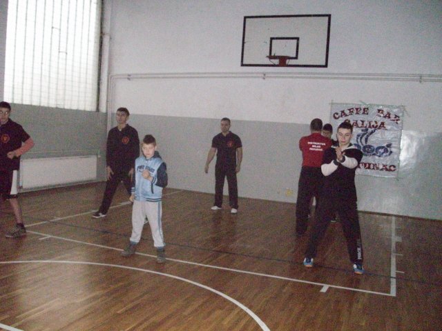 Seminar u Bratuncu i otvaranje kluba...